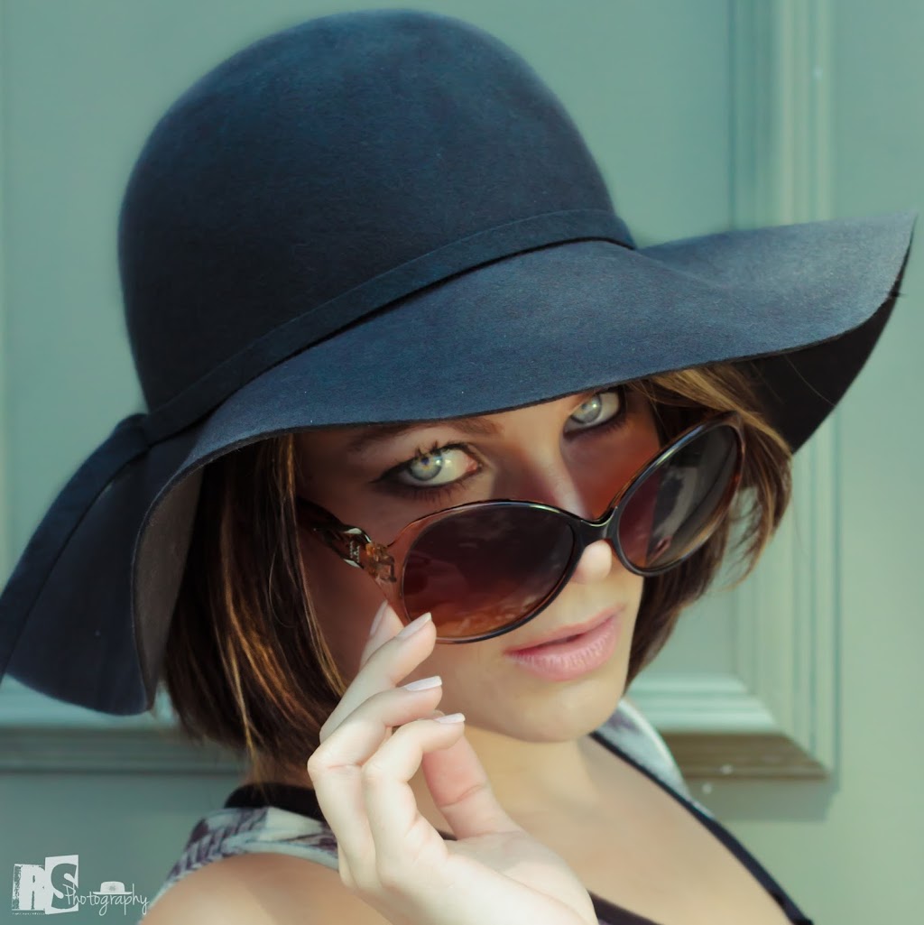 Raghib Photography | 97 Centennial Dr, Welland, ON L3C 2M5, Canada | Phone: (905) 931-2042