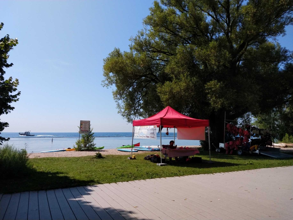 Toronto Adventures: Sunnyside Beach Paddling Centre | Sunnyside, Toronto, ON M6S 5A3, Canada | Phone: (416) 536-2067