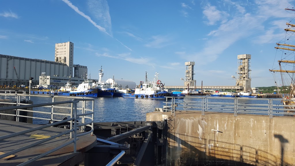 Vieux-Port Yachting | 155 Rue Dalhousie, Québec, QC G1K 4C5, Canada | Phone: (418) 692-0017