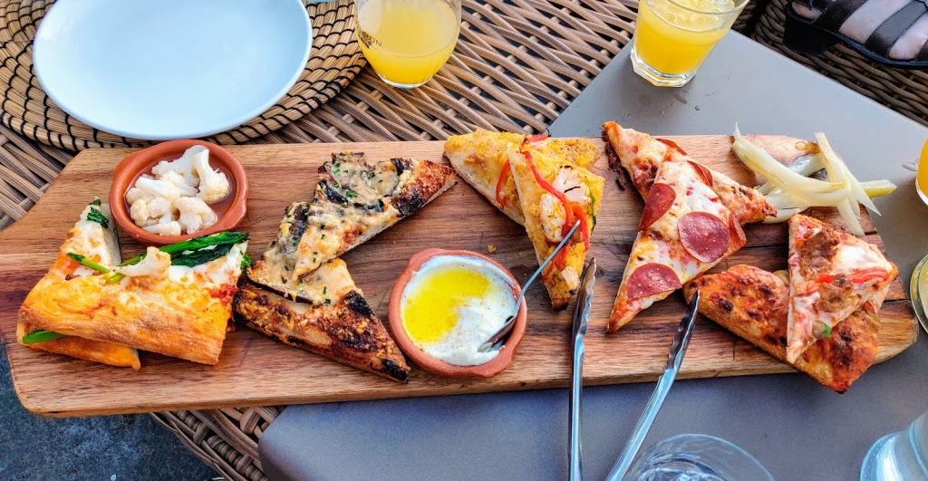 Riva | 2 Rue de la Commune O, Montréal, QC H2Y 4B2, Canada | Phone: (514) 290-6674