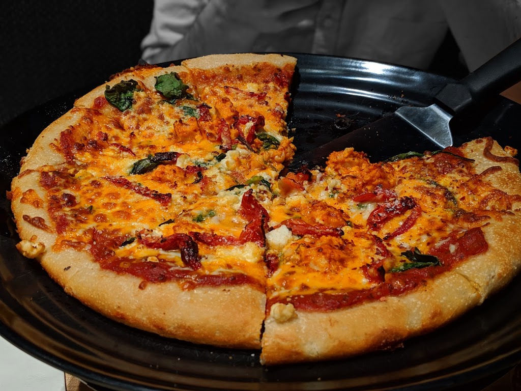 Boston Pizza | 1630 Kenaston Blvd, Winnipeg, MB R3P 2M6, Canada | Phone: (204) 925-4103