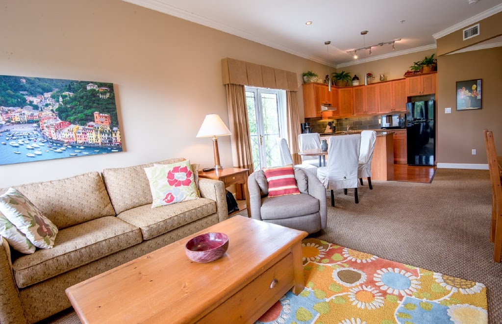 Sidney Vacation Rentals | 2326 Harbour Rd #309, Sidney, BC V8L 2P8, Canada | Phone: (250) 629-3330
