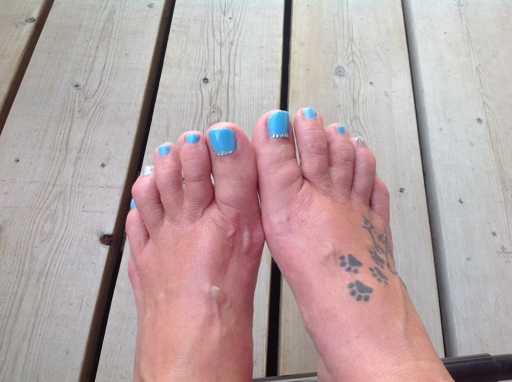 Sues Nailz & Aesthetics | 1511 Cedar Ln, Bracebridge, ON P1L 1W9, Canada | Phone: (705) 646-7077