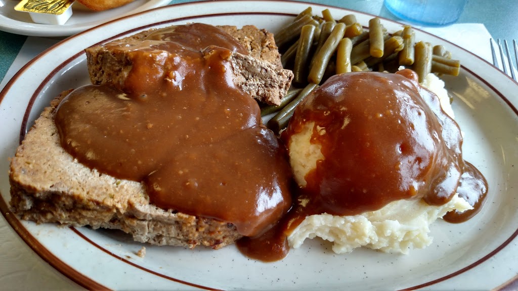 Leonards Cherry-Knoll Restaurant | 5676 US-11, Burke, NY 12917, USA | Phone: (518) 483-6688