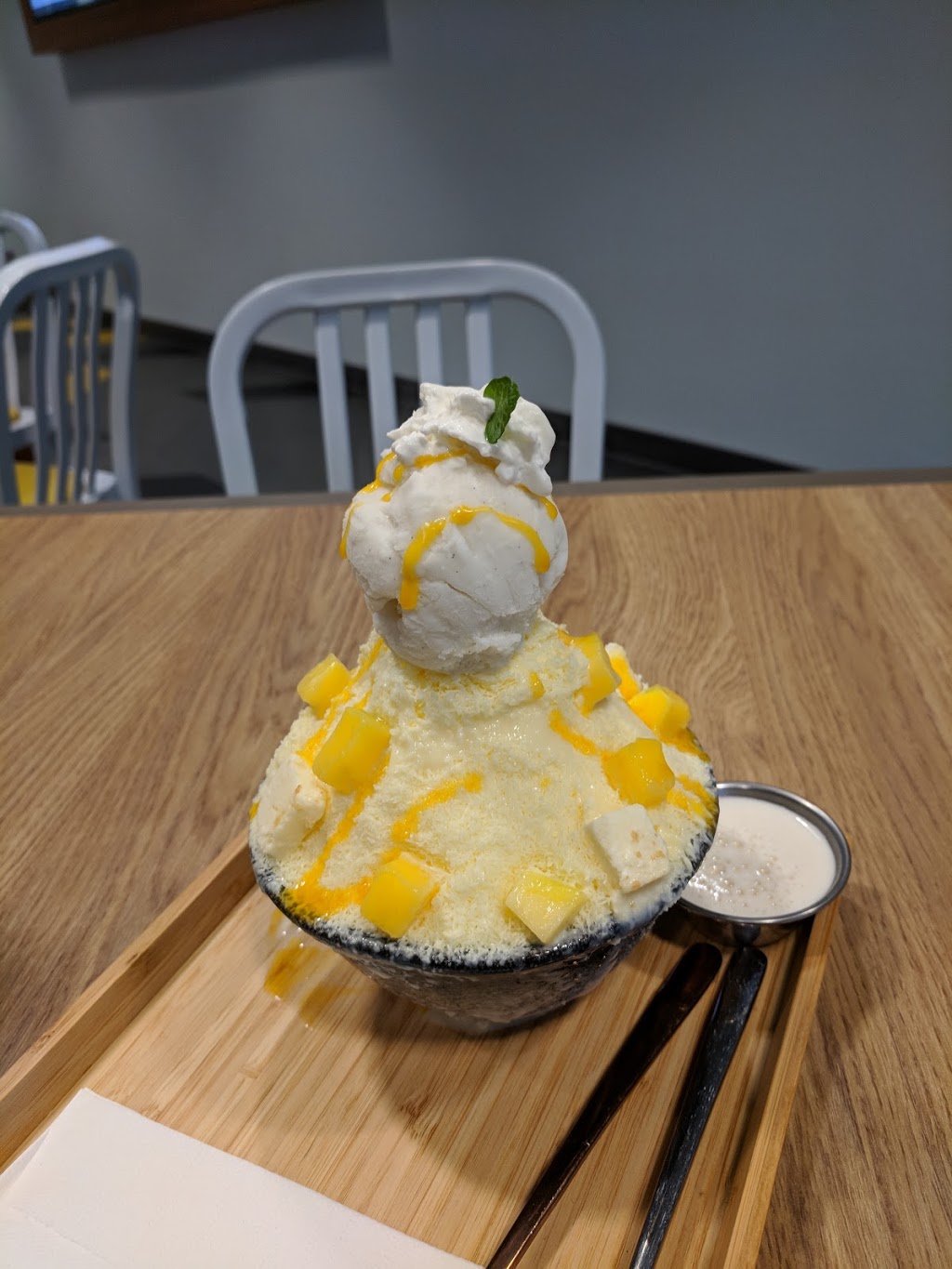 JusFruit West Market | 104 1851 Sirocco Dr SW, Calgary, AB T3H 4R5, Canada | Phone: (403) 879-2686