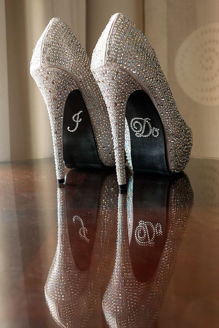 Love Weddings Canada | Online. Head office:, 1 Wellington St, Cookstown, ON L0L 1L0, Canada | Phone: (705) 434-8364