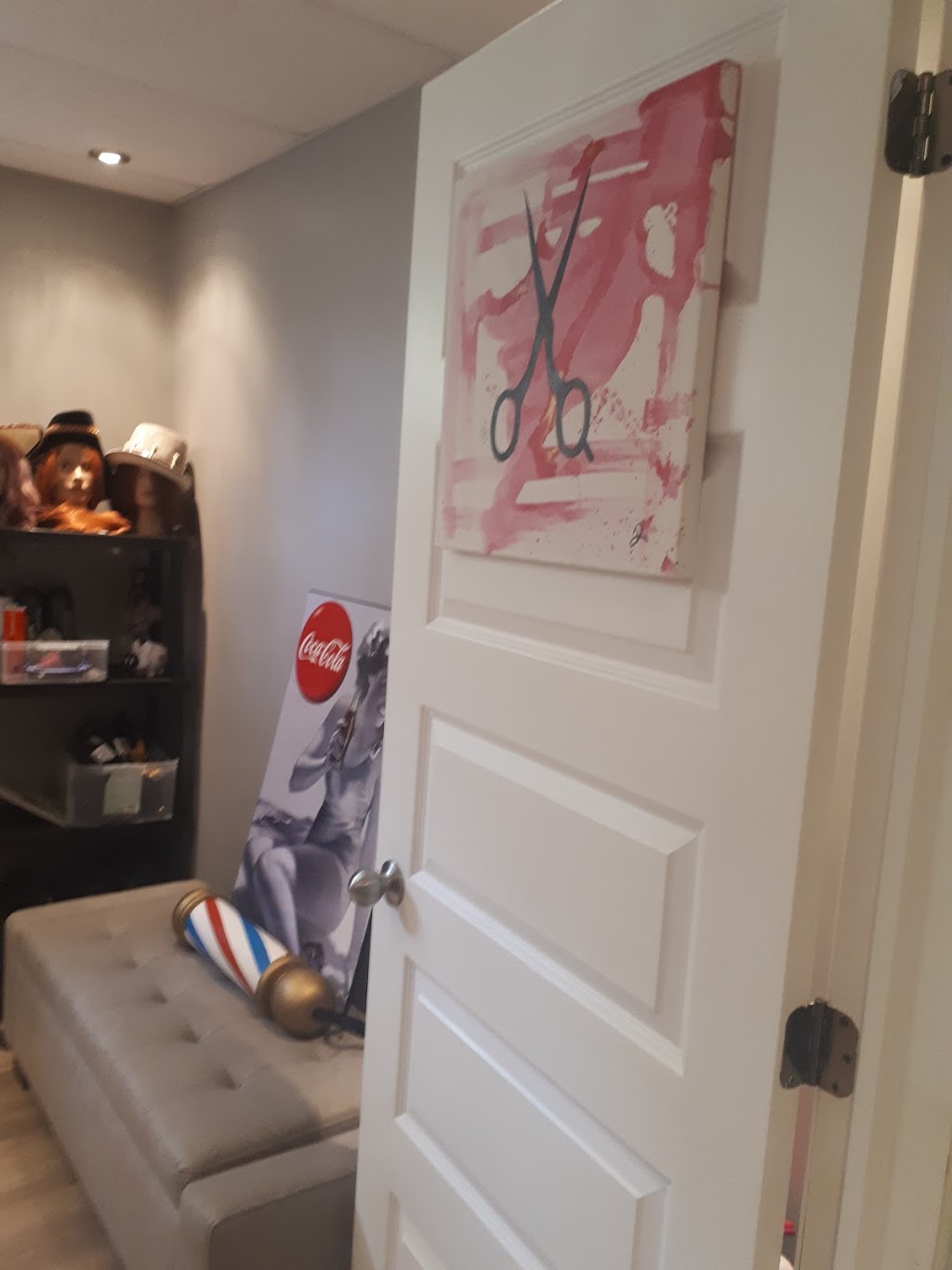 Salon de coiffure Andréanne | 825 Rue des Lievres, Farnham, QC J2N 3C6, Canada | Phone: (438) 863-5348