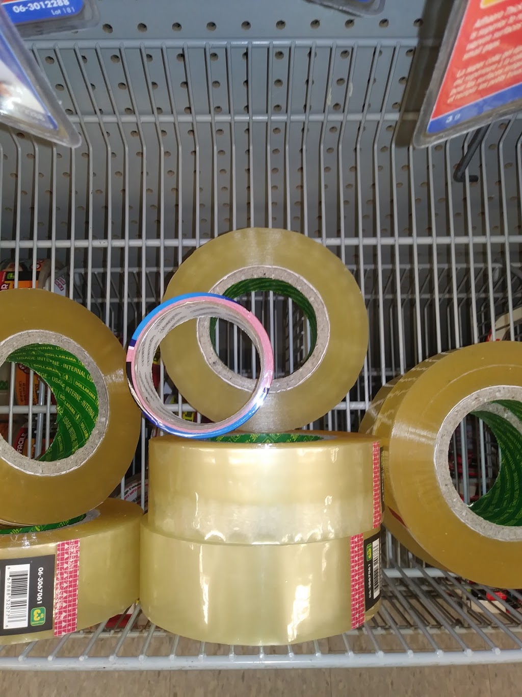 Dollarama | Riocan Centre, 395 Wellington Rd, London, ON N6C 5Z6, Canada | Phone: (519) 668-7837
