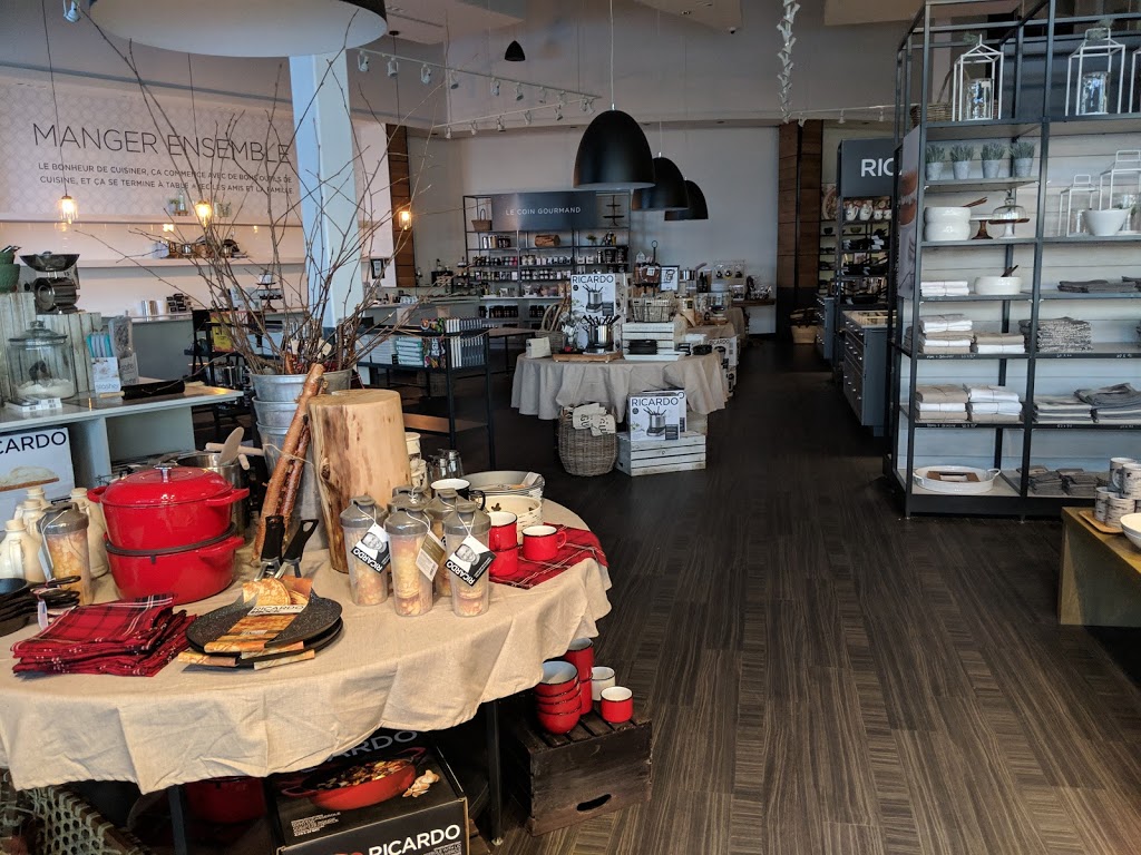 Boutique RICARDO Québec | Accès porte E, 5401 Boulevard des Galeries, Québec, QC G2K 1N4, Canada | Phone: (581) 300-6207