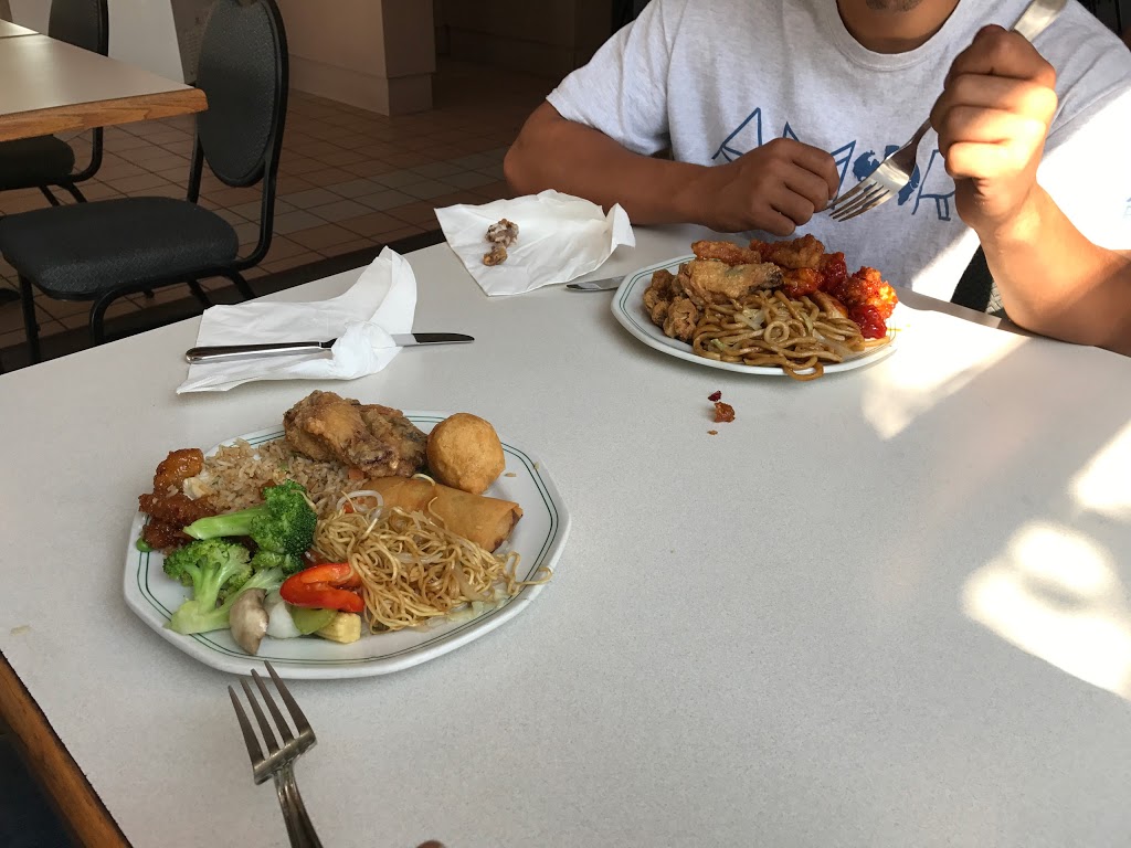 Imperial Dragon Family Restaurant | 1014 Westridge Rd, Strathmore, AB T1P 1H8, Canada | Phone: (403) 934-9963