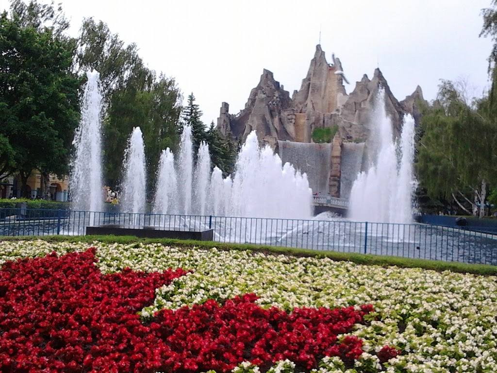 Canadas Wonderland | 1 Canadas Wonderland Drive, Vaughan, ON L6A 1S6, Canada | Phone: (905) 832-7000