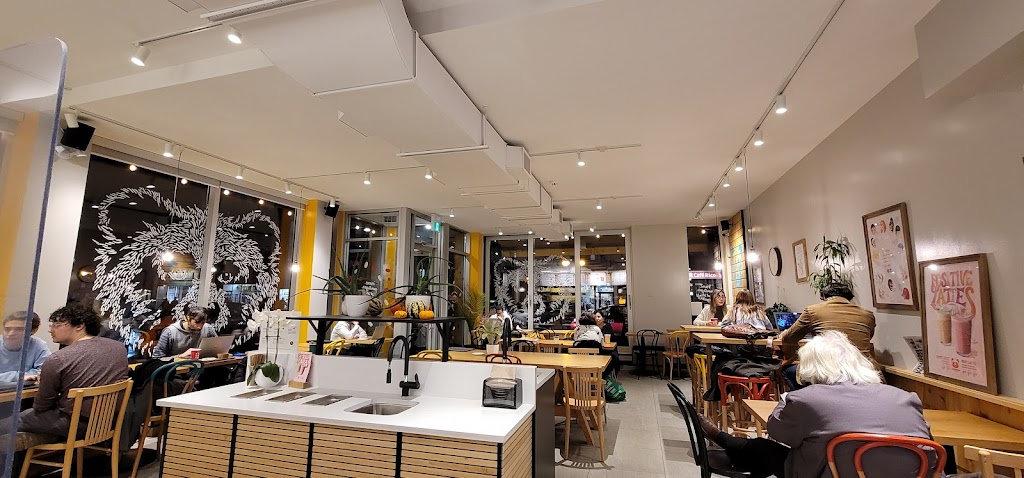 Columbus Café & Co | 1200 Avenue du Mont-Royal E, Montréal, QC H2J 1Y2, Canada | Phone: (514) 419-1787