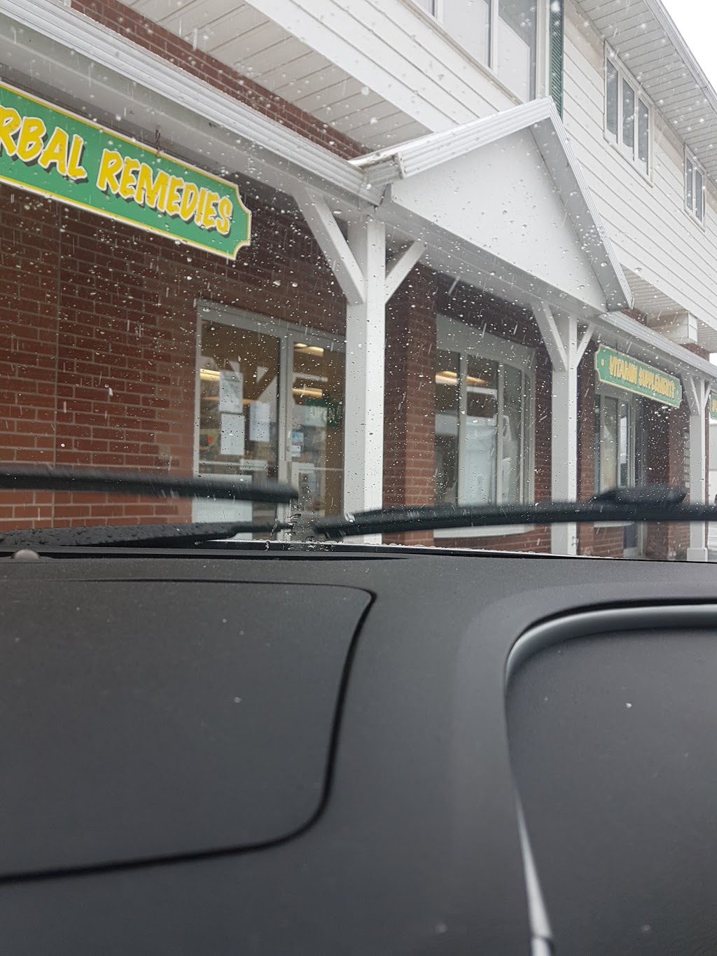 Maya Health Foods Ctr | 55 Ingersoll Rd, Woodstock, ON N4S 2R1, Canada | Phone: (519) 537-6041