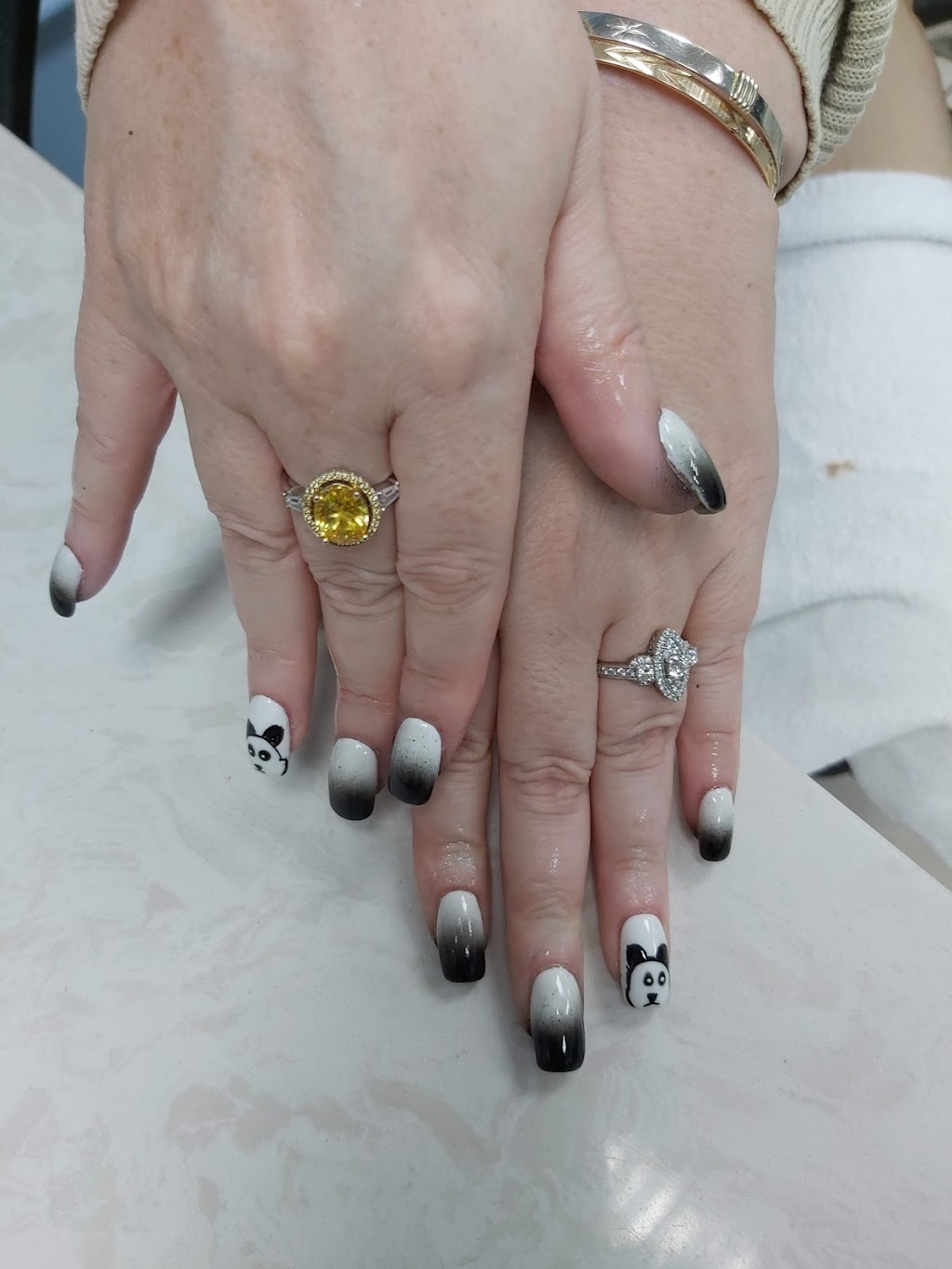 Cindy Nails | 2861 Jane St, North York, ON M3N 2J5, Canada | Phone: (416) 630-6888