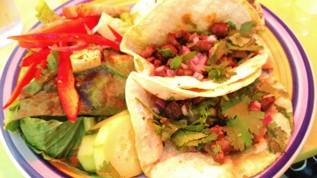 Nopales Taqueria Mexicaine | 8517 Rue Hochelaga, Montréal, QC H1L 2M1, Canada | Phone: (514) 493-0080