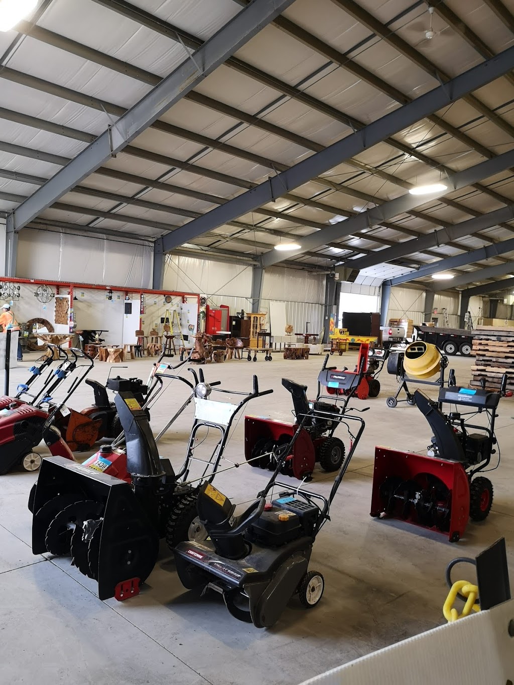 Bryans Auction Services | 4062 ON-6, Puslinch, ON N0B 2J0, Canada | Phone: (519) 837-0710