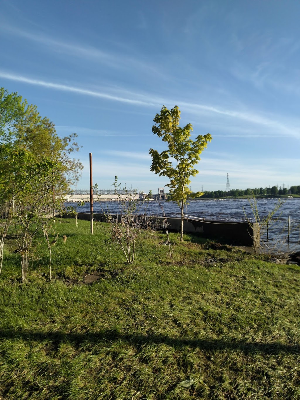 Dépanneur de la Pointe | 637 Chemin des Outaouais, Pointe-Fortune, QC J0P 1N0, Canada | Phone: (450) 451-6665