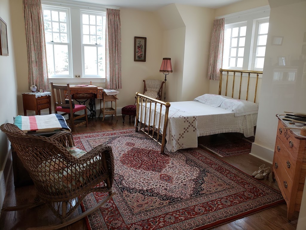 Heritage Park Historical Village | 1900 Heritage Dr SW, Calgary, AB T2V 2X3, Canada | Phone: (403) 268-8500