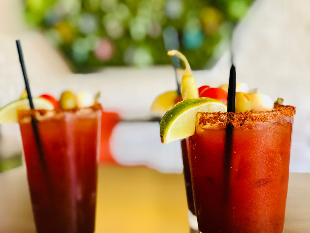 Twenty Two Taphouse | 5770 Teredo St, Sechelt, BC V0N 3A0, Canada | Phone: (604) 741-0439