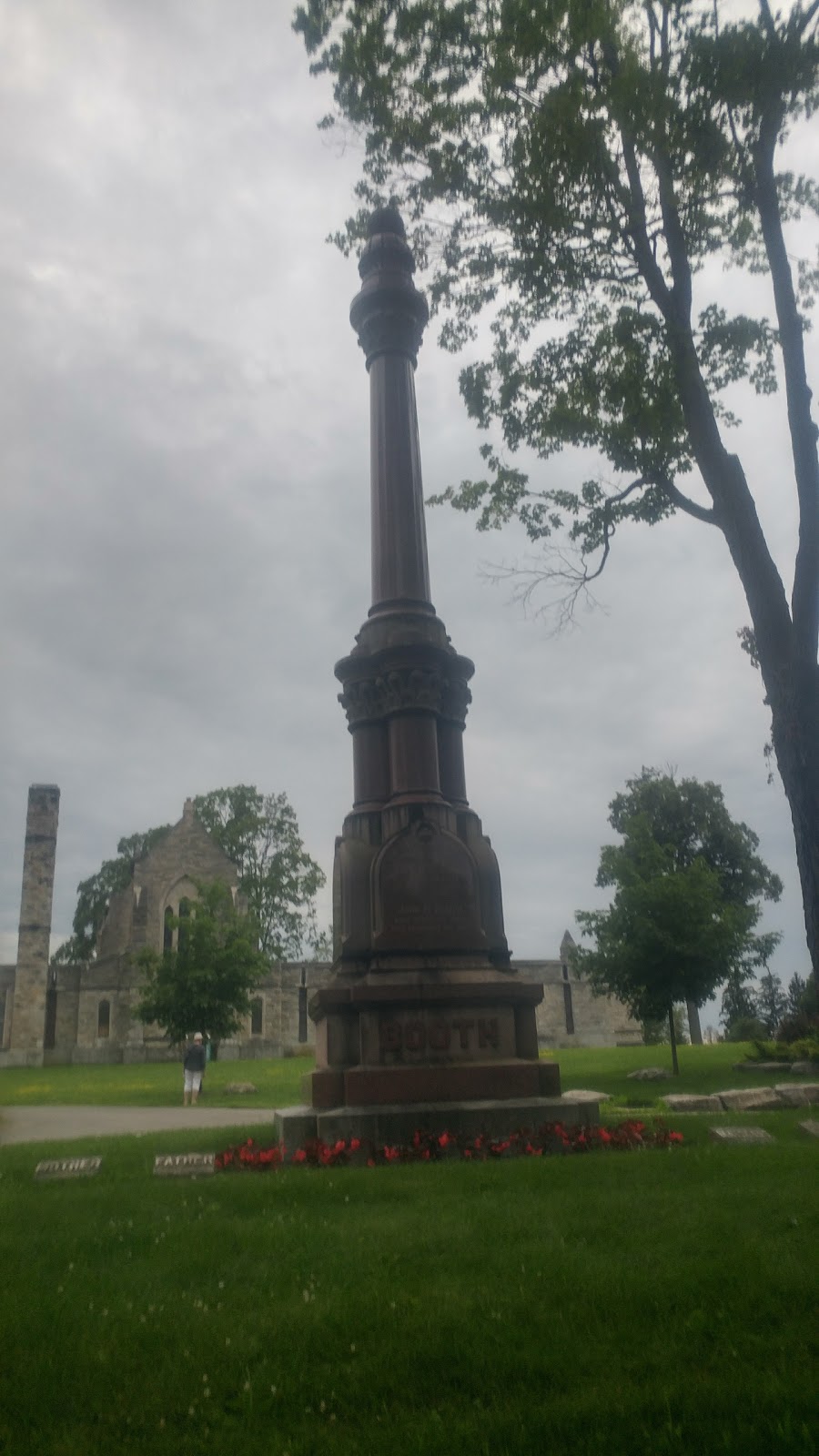 Beechwood, Funeral, Cemetery, and Cremation Services | 280 Beechwood Ave, Vanier, ON K1L 8A6, Canada | Phone: (613) 741-9530
