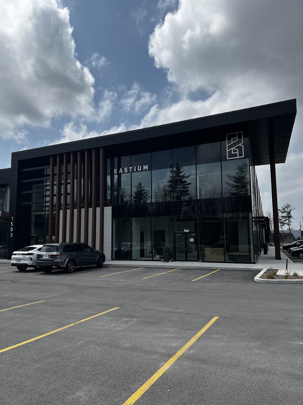 Bastium Construction | 1503 Bd Michèle-Bohec Suite 201, Blainville, QC J7C 0Y4, Canada | Phone: (514) 312-2226