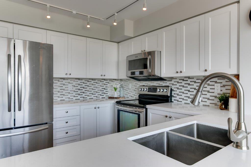 MV Real Estate Team - Toronto Barrie Real Estate Agents | 67 Brennan Ave, Barrie, ON L4N 4B2, Canada | Phone: (647) 544-7686
