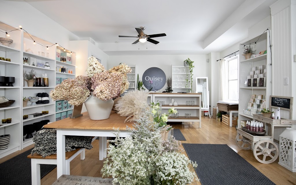 Ouisey Floral Studio | 1295 Wharf Street, Unit 45A Liverpool Road Entrance, Pickering, ON L1W 1A2, Canada | Phone: (905) 420-3777