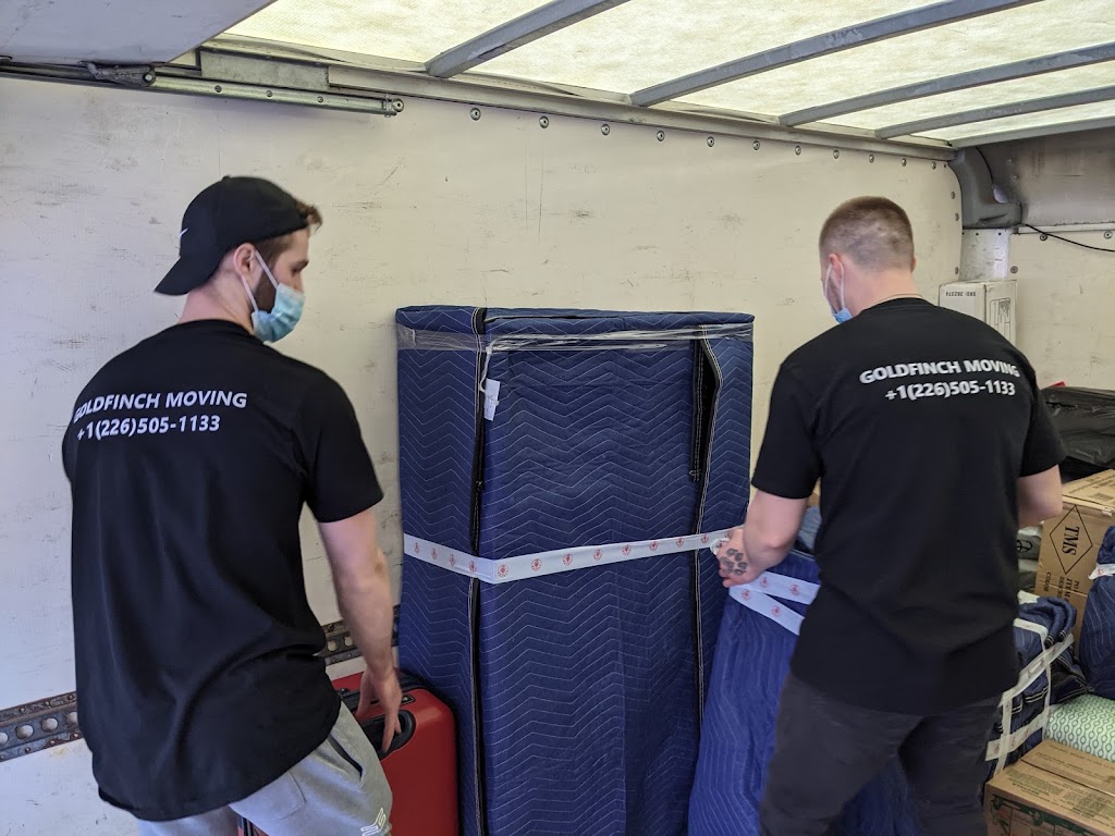 GOLDFINCH MOVING | 222 General Dr, Kitchener, ON N2K 3S6, Canada | Phone: (226) 505-1133
