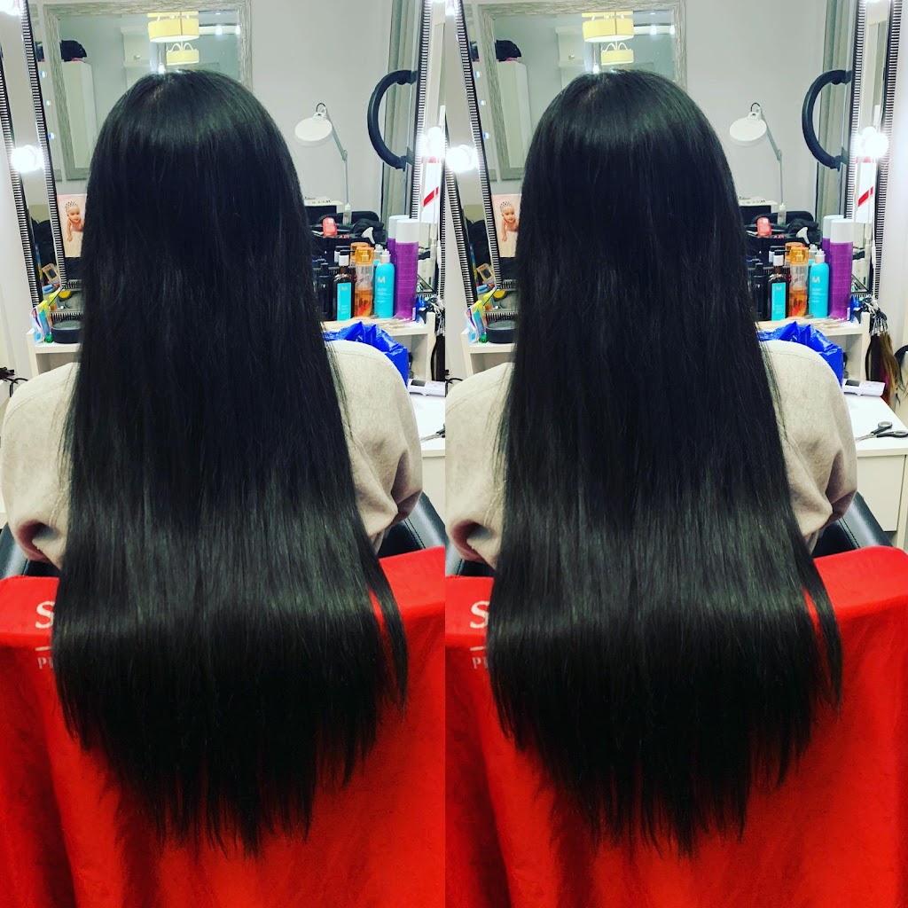 Stunning hair Extensions | 160 Cherryhurst Rd, Oakville, ON L6M 0W1, Canada | Phone: (416) 996-1490