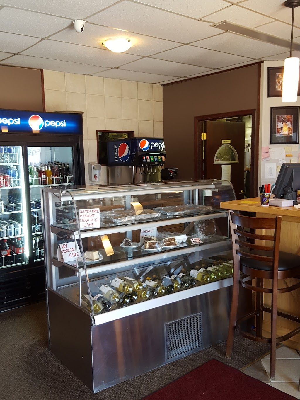 The Right Spot & Grill | 240 Railway Ave W, Rosetown, SK S0L 2V0, Canada | Phone: (306) 882-8888