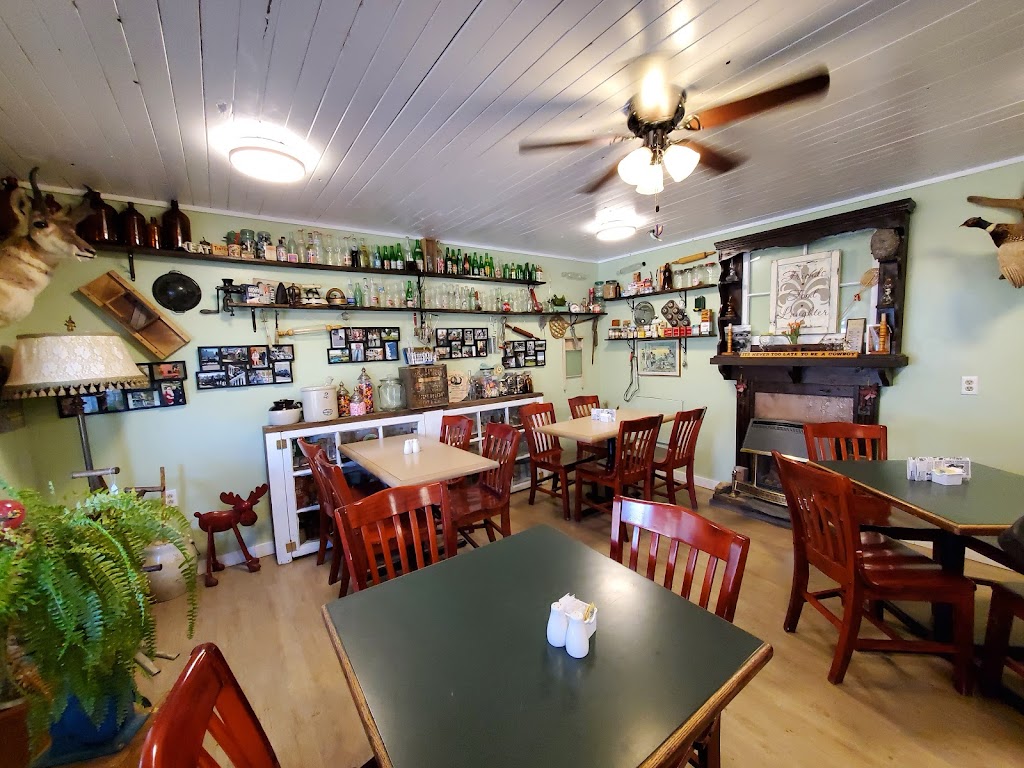 Boardwalk Bistro & Bakery | 44 Main St E, Big Valley, AB T0J 0G0, Canada | Phone: (403) 741-9366