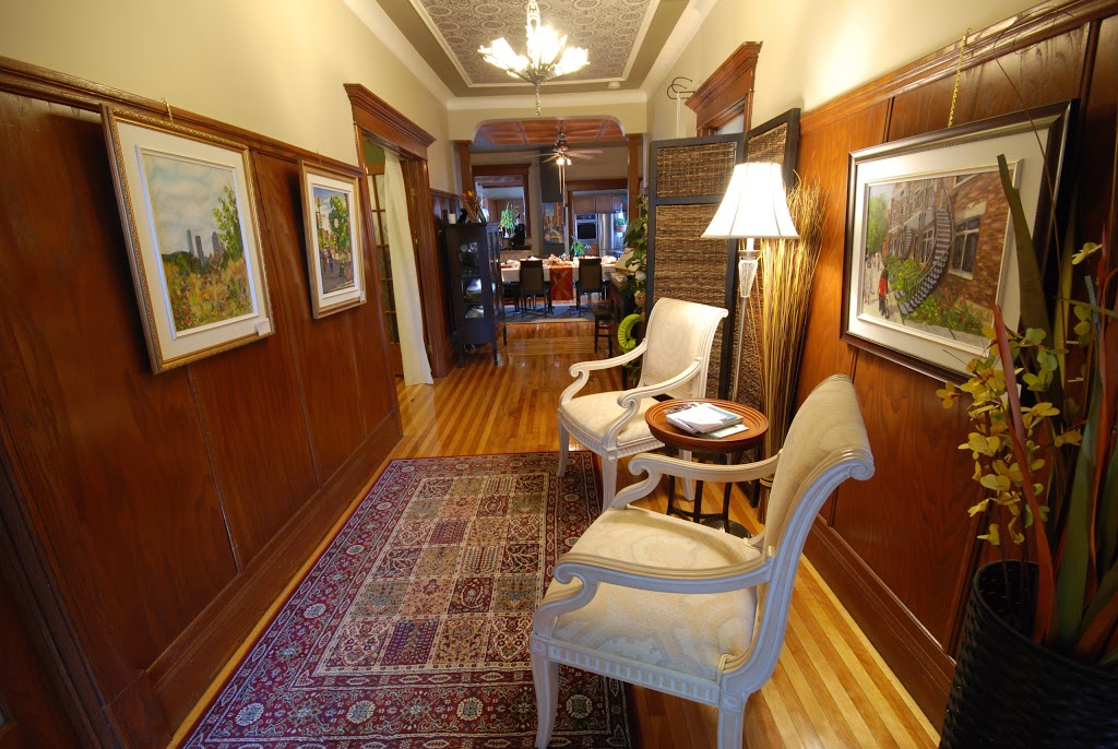 La petite Bourgeoise | 611 Rue Manning, Verdun, QC H4H 1Z7, Canada | Phone: (514) 806-5983