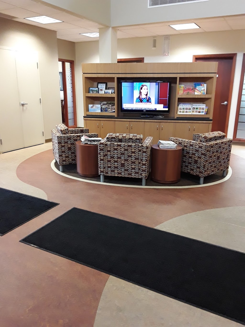 Libro Credit Union - Branch | 147 Talbot St N, Essex, ON N8M 2C6, Canada | Phone: (519) 776-5231
