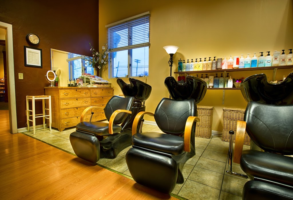 Salon & Spa in the Tower | 10225 Main St #20, Clarence, NY 14031, USA | Phone: (716) 759-1200