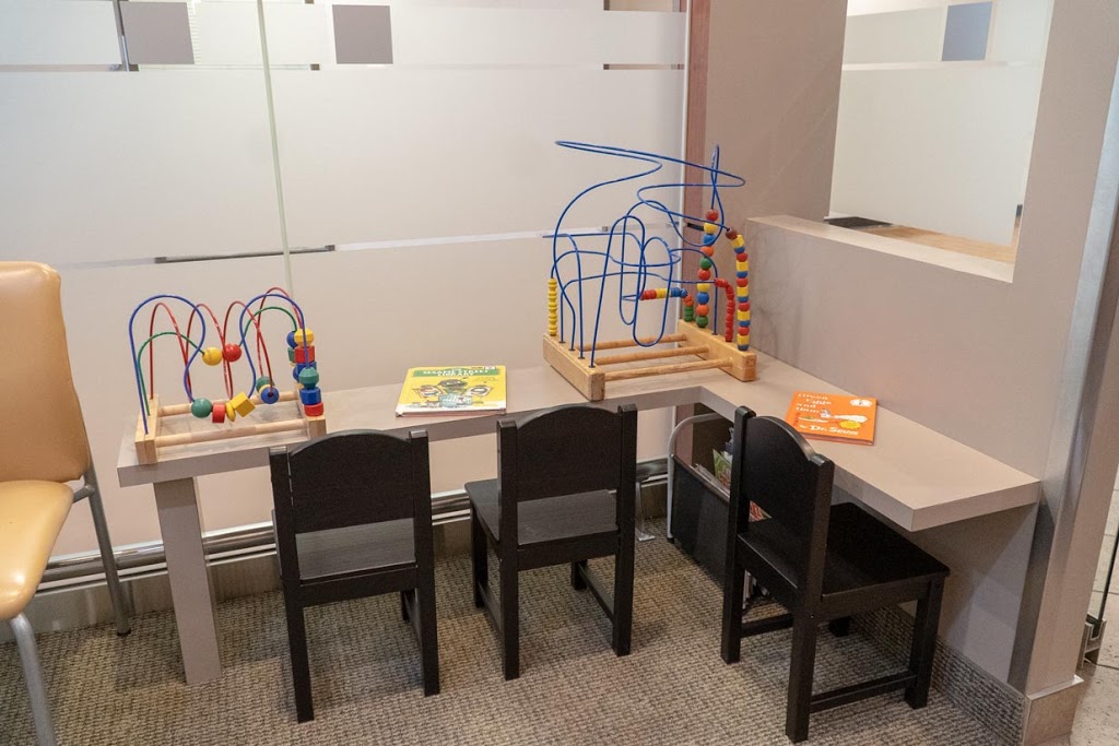 Oakridge Crossing Dental | 2580 Southland Dr SW #58a, Calgary, AB T2V 4J8, Canada | Phone: (403) 475-9800