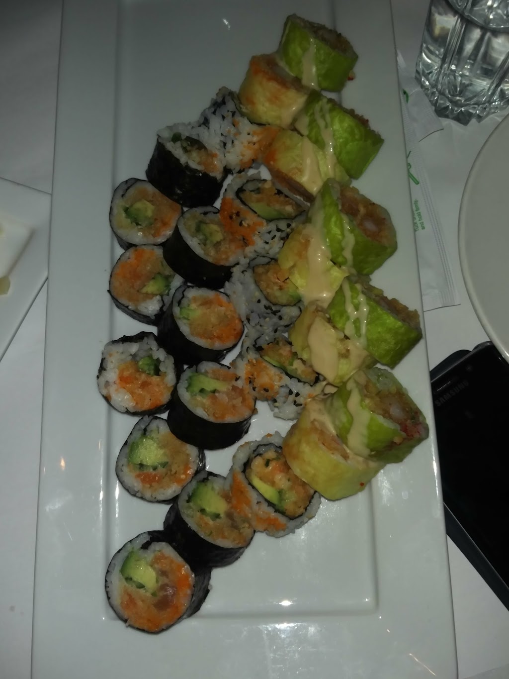 Akita | 6985 Rue Jarry E, Saint-Léonard, QC H1P 3B5, Canada | Phone: (514) 324-3535