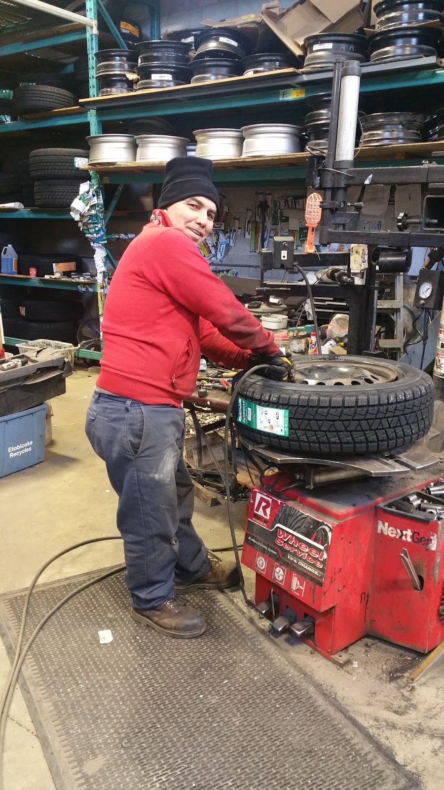 401 Tires | 3673 Dufferin St #2, North York, ON M3K 1N9, Canada | Phone: (416) 230-3579