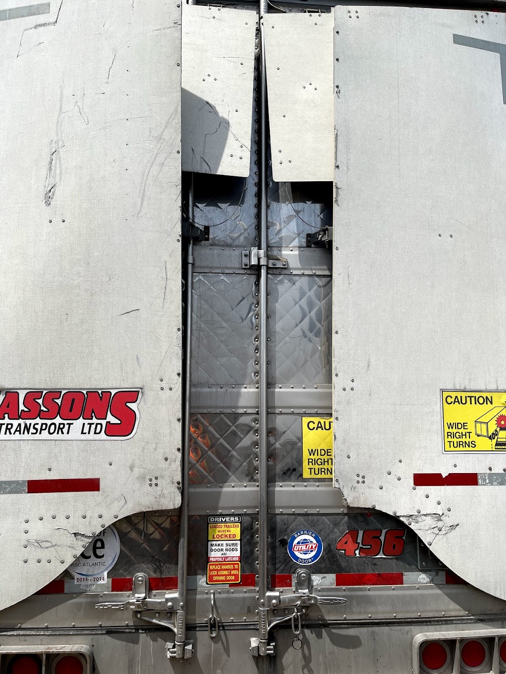 Eassons Transportation Group | 2z8, 7450 Bren Rd, Mississauga, ON L4T 1H4, Canada | Phone: (902) 679-1153