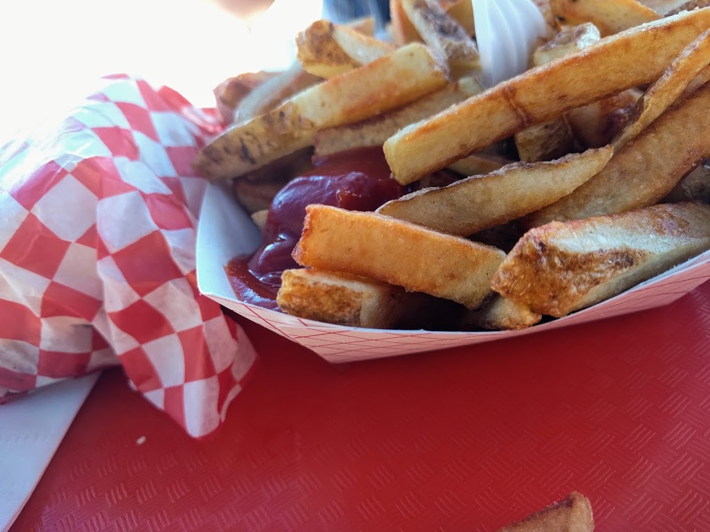 Dawgs Burgers & Fries | 5 Marina Dr, Port Colborne, ON L3B 4E4, Canada | Phone: (905) 650-1651