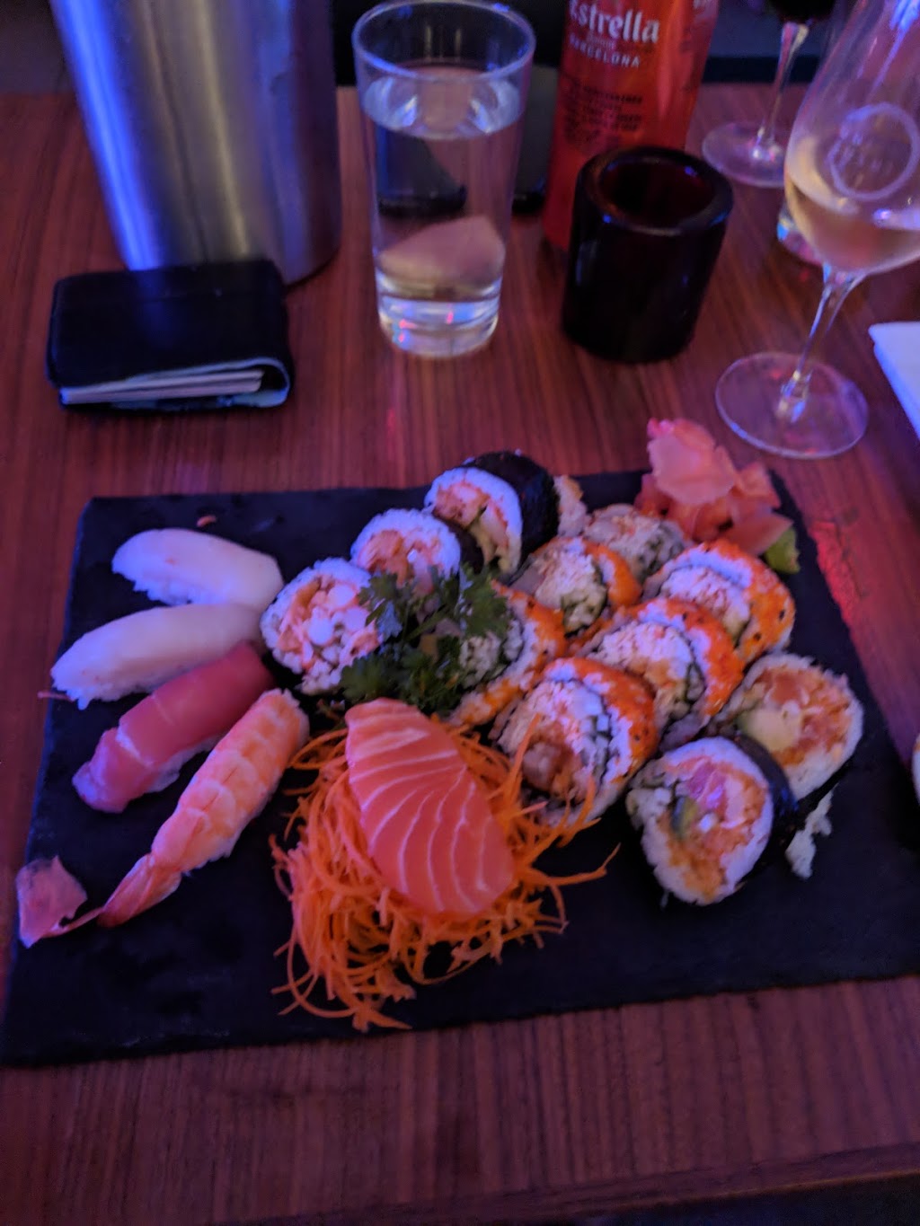 Uni Sushi | 210 Boul Jean-Leman, Candiac, QC J5R 6E6, Canada | Phone: (450) 619-9888