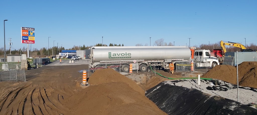 Transport Lavoie Ltee | 4568 Bd Sainte-Anne, Québec, QC G1C 2H9, Canada | Phone: (418) 661-6981