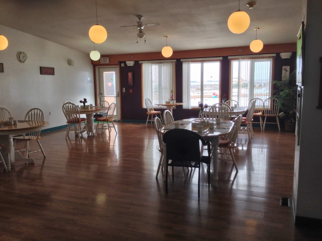Parkway Lodge | 420 8 Ave SE, Weyburn, SK S4H 3N2, Canada | Phone: (306) 842-7868