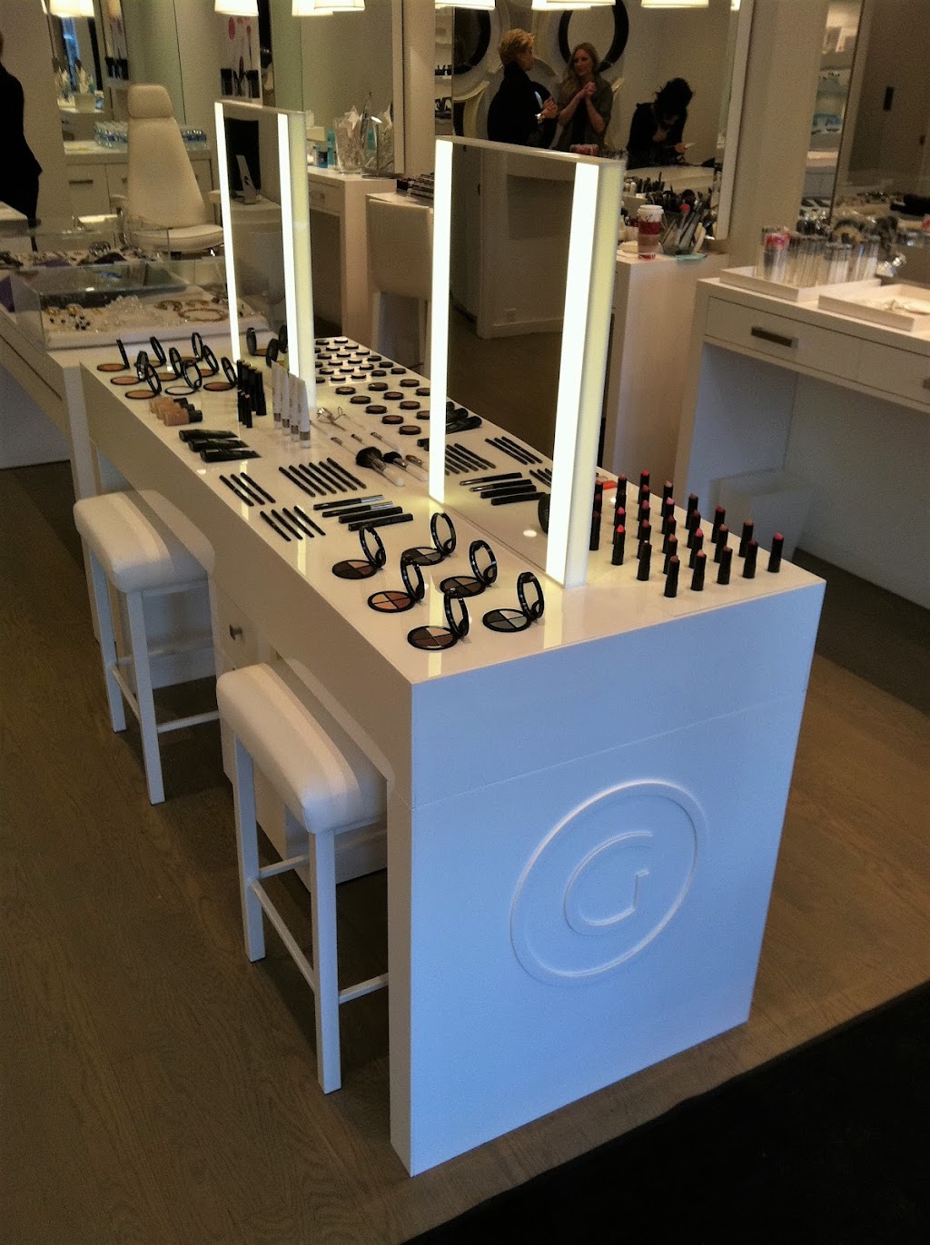 De Manbey Designs | 29 Estate Dr, Scarborough, ON M1H 2Z2, Canada | Phone: (416) 289-9015