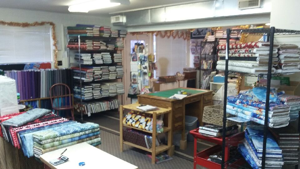 Country Stitches | 10 2 Ave, Winfield, AB T0C 2X0, Canada | Phone: (780) 682-2666