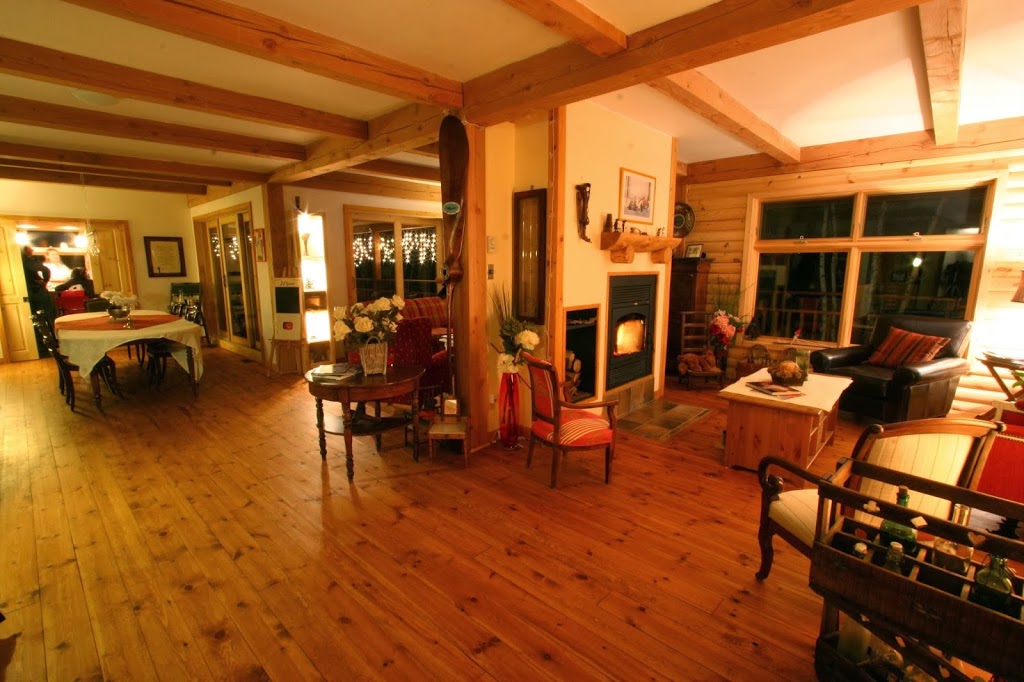 Gîte Escale du Nord | 1505 Montée Kavanagh, Mont-Tremblant, QC J8E 2P3, Canada | Phone: (514) 692-5593