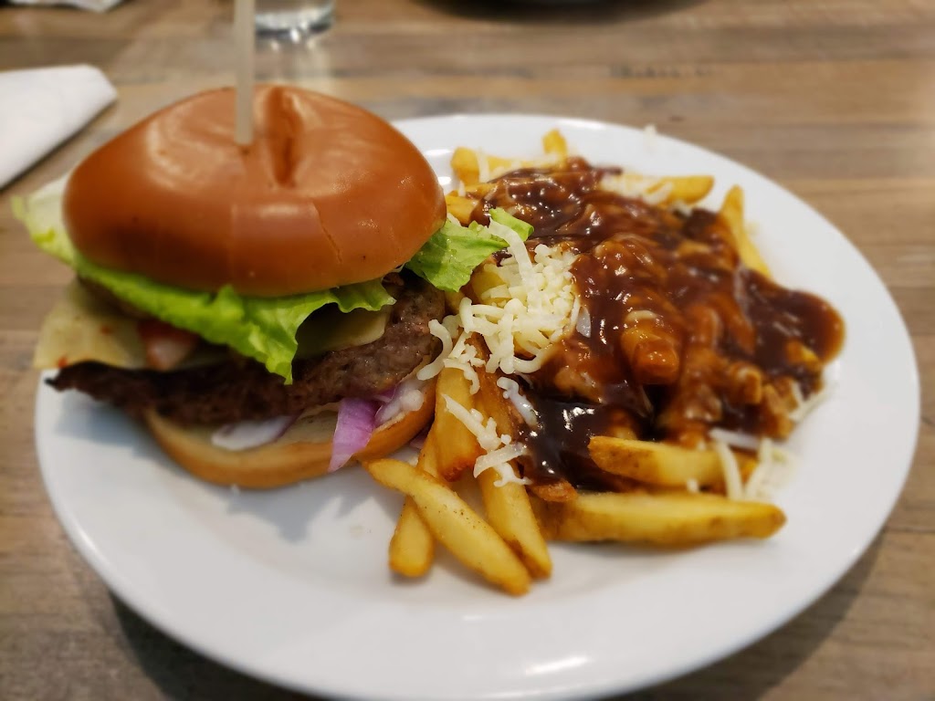 Somerset Food Bar & Lounge | 306 3 St, Somerset, MB R0G 2L0, Canada | Phone: (204) 744-2042