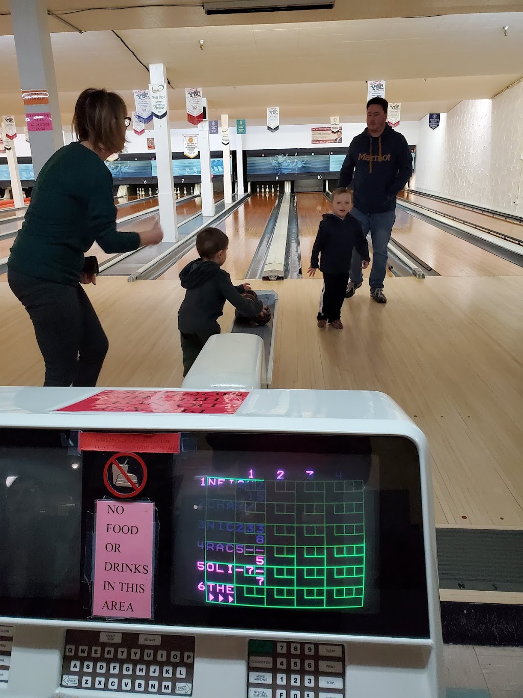 K-J Bowl | 12143 54th St. NW, Edmonton, AB T5W 3N4, Canada | Phone: (780) 477-3132