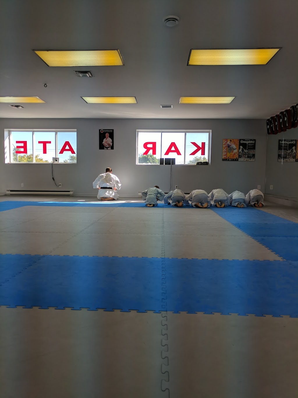 Kanreikai Karate Montréal | 4830 Bd Saint-Charles, Pierrefonds, QC H9H 3E1, Canada | Phone: (514) 834-8458