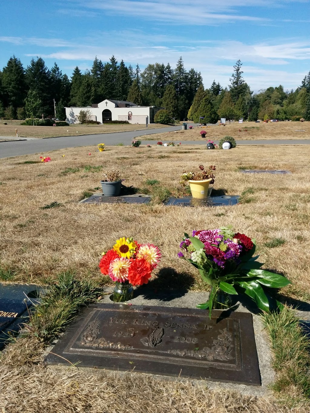 Gardens of Gethsemani | 15694 32 Ave, Surrey, BC V3Z 9V1, Canada | Phone: (604) 531-2141