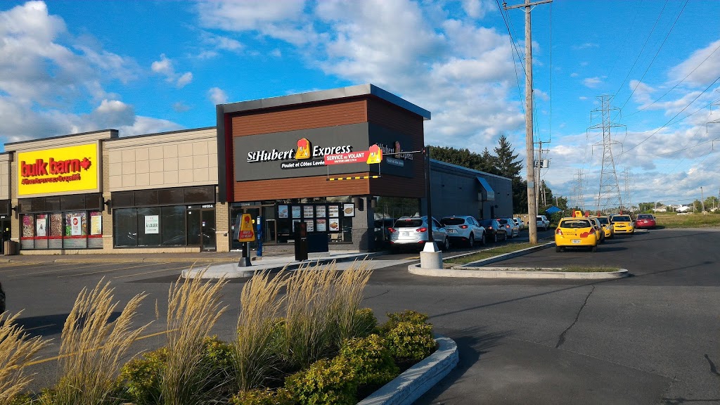 St-Hubert Express | 2133-B Boulevard des Laurentides, Laval, QC H7M 4M2, Canada | Phone: (514) 385-5555